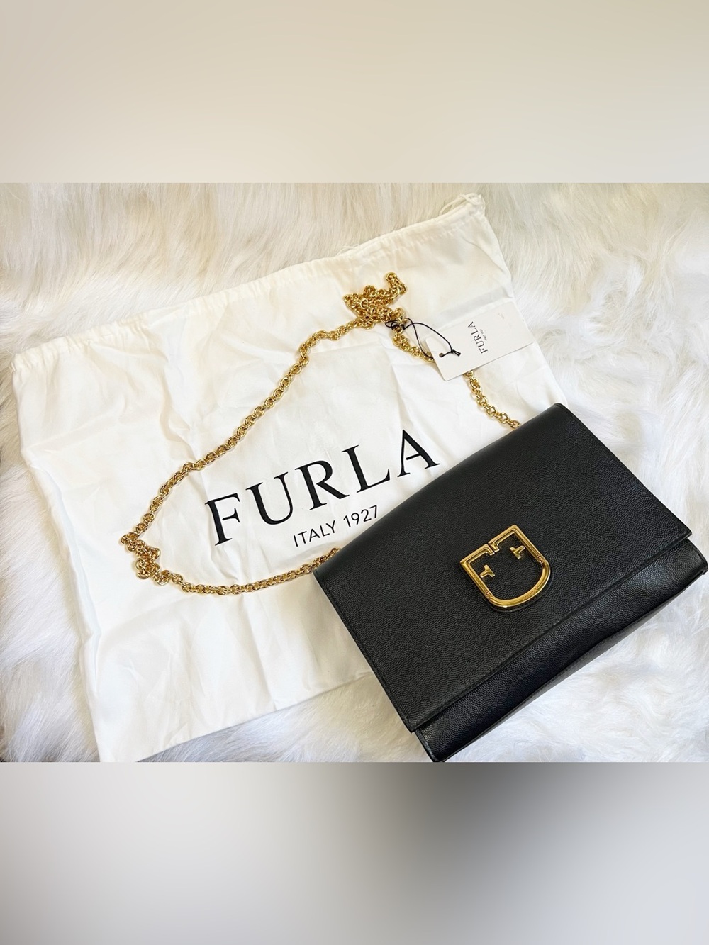 Furla NWT Viva Mini Pochette Leather Logo Crossbody in Onyx/Black Rare